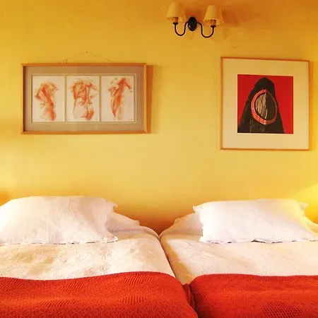 Otel Casa Rural Fuentes De Agata